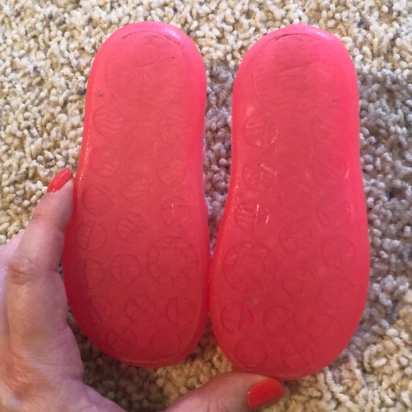 ✌️2 for $10/Speedo Hot Pink Water Shoes - Picture 2 of 3
